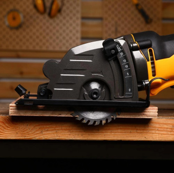 Циркулярная пила (дисковая) Deko CSDK-900 900Вт (ручная) D диска.:85мм (085-1154) от магазина РЭССИ