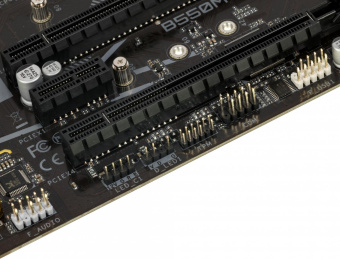 Материнская плата Gigabyte B550M DS3H Soc-AM4 AMD B550 4xDDR4 mATX AC`97 8ch(7.1) GbLAN RAID+DVI+HDMI от магазина РЭССИ