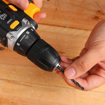 Дрель-шуруповерт Deko DKCD12FU-Li Advanced аккум. патрон:быстрозажимной (063-4131) от магазина РЭССИ