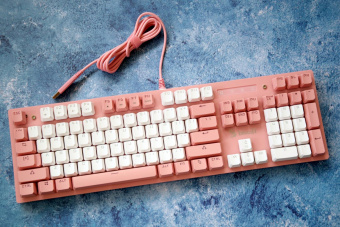 Клавиатура A4Tech Bloody B800 Dual Color механическая розовый/белый USB for gamer LED от магазина РЭССИ