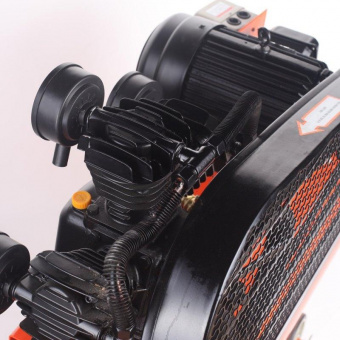 Компрессор поршневой Patriot PTR 100-670 масляный 670л/мин 100л 3000Вт оранжевый от магазина РЭССИ