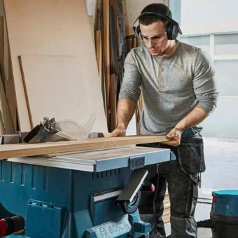 Станок распиловочный Bosch GTS 254 1800W (0601B45000) от магазина РЭССИ