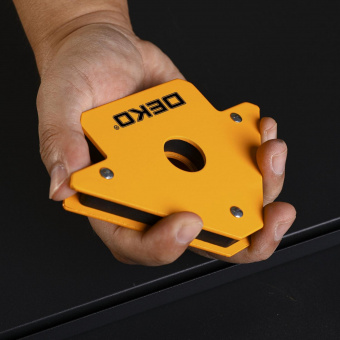 Угольник магн. Deko DKMC1 (065-0640) от магазина РЭССИ