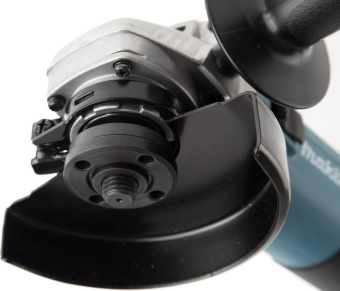 Углошлифовальная машина Makita 9557HNRK 840Вт 11000об/мин рез.шпин.:M14 d=115мм от магазина РЭССИ