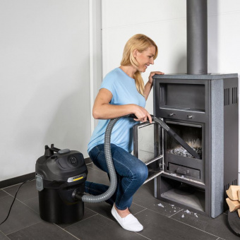 Строительный пылесос Karcher AD 2 LE 600Вт (уборка: сухая) черный от магазина РЭССИ