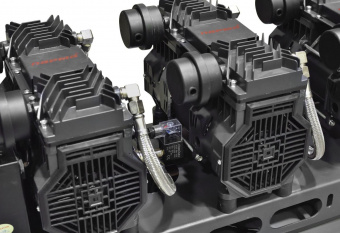 Компрессор поршневой Парма БМ K-4500/100БМ безмасляный 711л/мин 100л 4500Вт серый/черный от магазина РЭССИ
