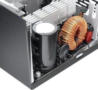 Блок питания Thermaltake ATX 650W Smart BX1 SE 80+ bronze (20+4pin) APFC 120mm fan color LED 6xSATA RTL от магазина РЭССИ