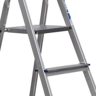 Алюминиевая стремянка Алюмет 10 ступеней. Серия Ам710 от магазина РЭССИ