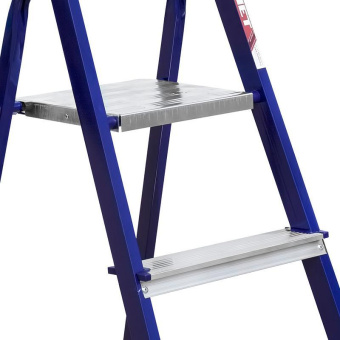 Стальная стремянка Алюмет облегченная 4 ступени. Серия М8304 от магазина РЭССИ