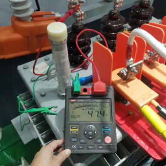 UT513A UNI-T Измеритель сопротивления изоляции цифровой порт USB от магазина РЭССИ