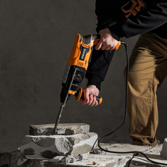 Перфоратор Deko DKH1200W патрон:SDS-plus уд.:3.2Дж 1200Вт (кейс в комплекте) от магазина РЭССИ