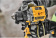 Шуруповерт DeWalt DCD800NT-XJ аккум. патрон:быстрозажимной (кейс в комплекте) от магазина РЭССИ