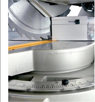 Торцовочная пила DeWalt D27111-QS 1500Вт 3000об/мин d=305мм от магазина РЭССИ