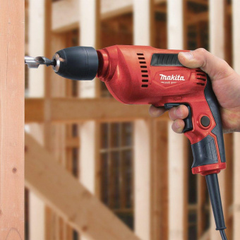 Дрель безударная Makita M6002 450Вт патрон:быстрозажимной реверс от магазина РЭССИ