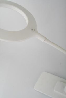 Светильник Camelion KD-814 C01 (12845) настольный на струбцине/основание белый 7Вт от магазина РЭССИ