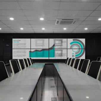 Кронштейн для телевизора Onkron PRO7G черный 32"-70" макс.50кг настенный наклонно-выдвижной от магазина РЭССИ