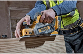 Рубанок DeWalt DCP580N-XJ 82мм 15000об/мин от магазина РЭССИ