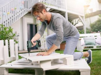 Дрель-шуруповерт Bosch UniversalDrill 18 аккум. патрон:быстрозажимной (кейс в комплекте) (06039C8005) от магазина РЭССИ