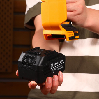 Батарея аккумуляторная Deko UNV4.0 STD 20В 4Ач Li-Ion (063-4494) от магазина РЭССИ