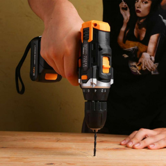 Дрель-шуруповерт Deko DKCD12FU-Li Advanced аккум. патрон:быстрозажимной (063-4131) от магазина РЭССИ