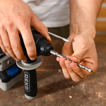 Перфоратор Deko ZKCH20 патрон:SDS-plus уд.:3Дж аккум. (кейс в комплекте) от магазина РЭССИ